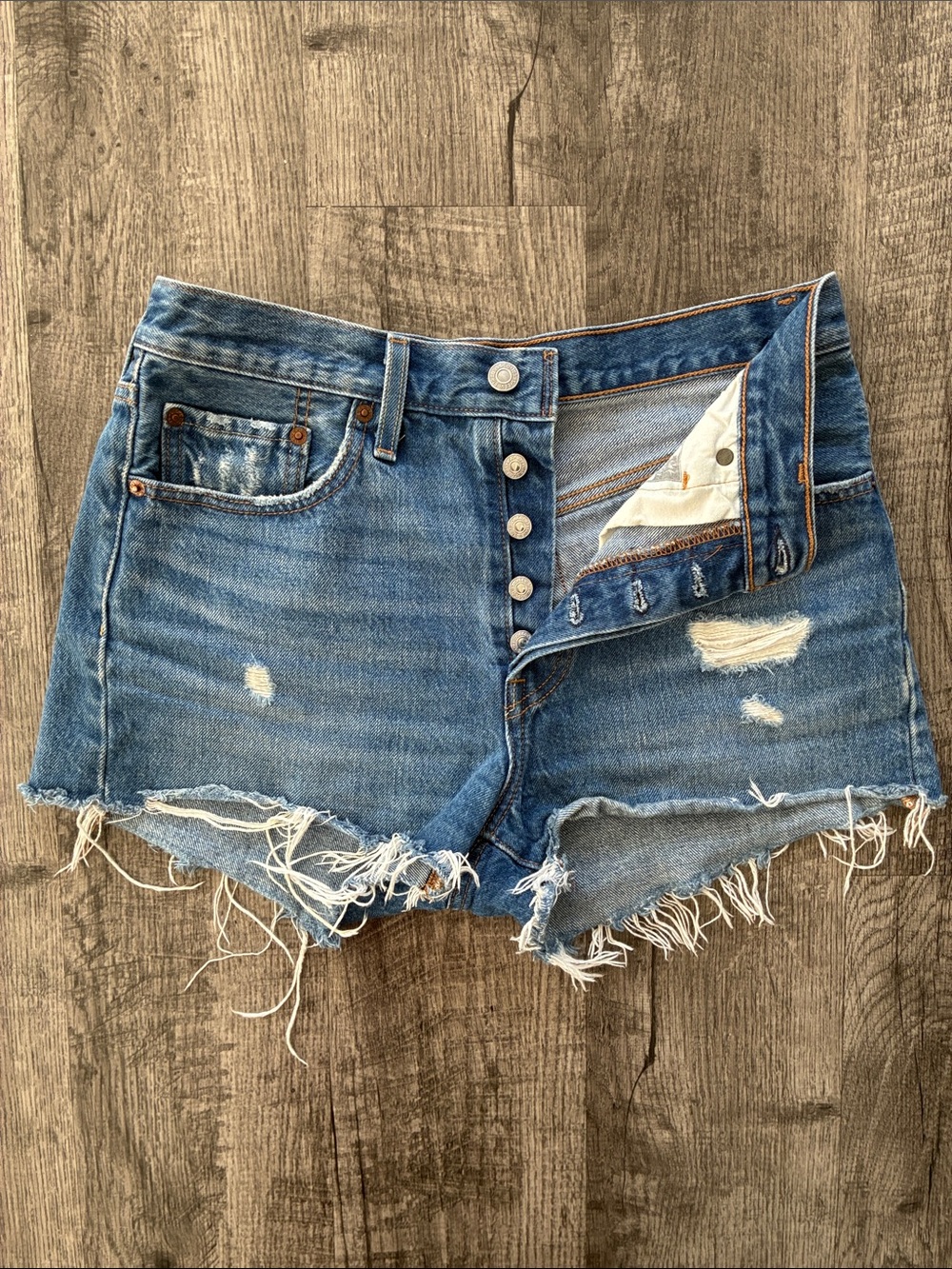 Levi 501 Cutoff Denim Shorts ✧ Size 27